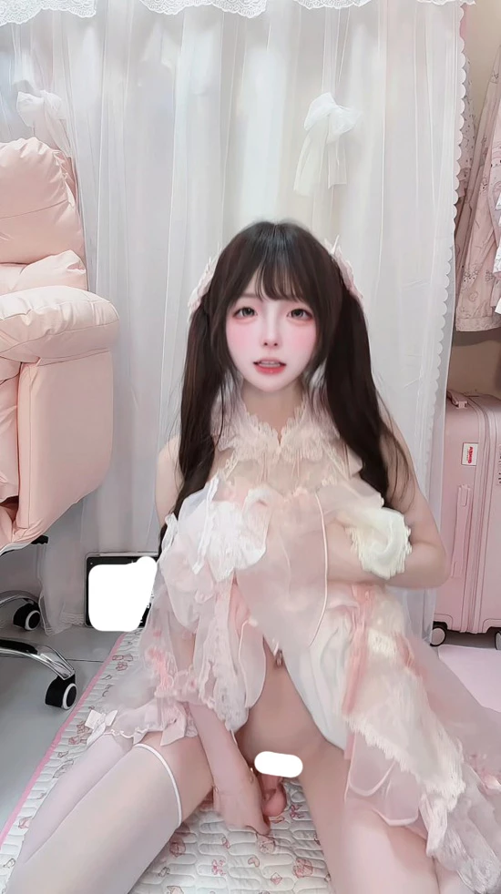 苹果+安卓+电脑【视频 福利姬】小恩 白丝Lolita极品萝莉露脸自慰插入流出白浆【327M】-大壮社区