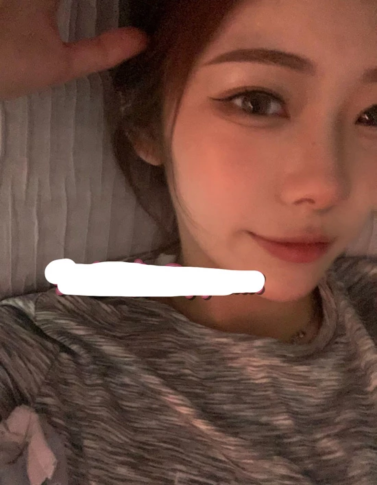 图片[2]-苹果+安卓+电脑【视频 福利姬】颜值非常高的校花学生妹穿着情趣内衣和金主打炮【904M】-大壮社区
